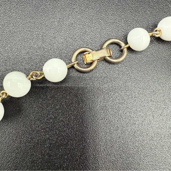 Gorgeous 1940s Milk Glass Prong Set Earrings and Necklace Set - Picture 16 of 17